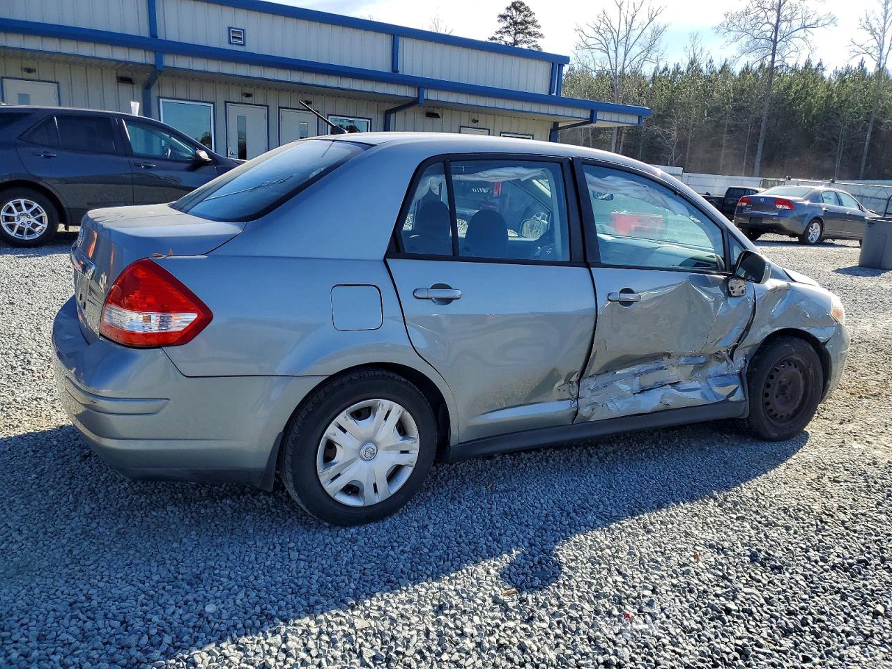 2011 NISSAN VERSA S photo 3