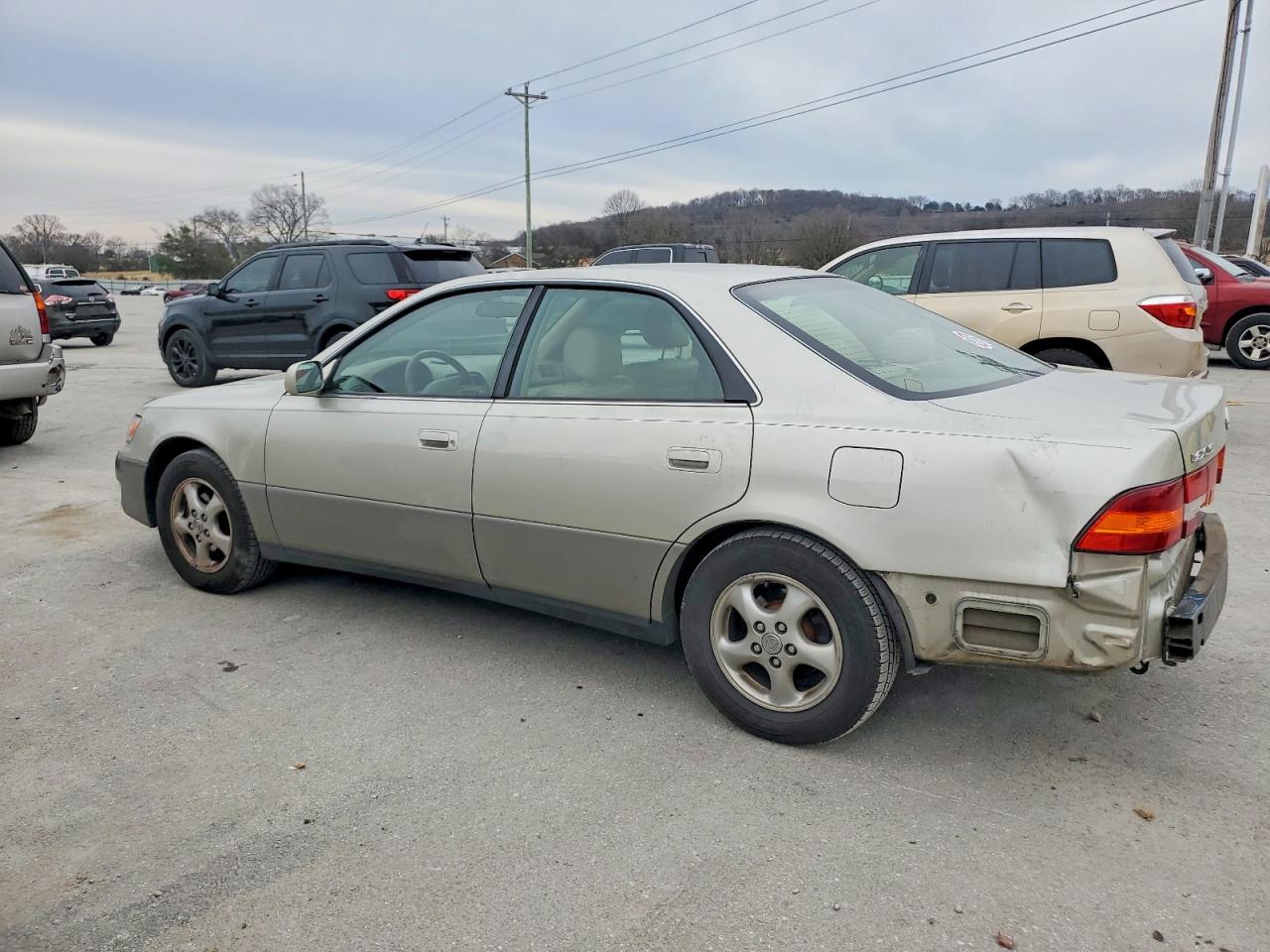 1997 LEXUS ES 300 photo 2