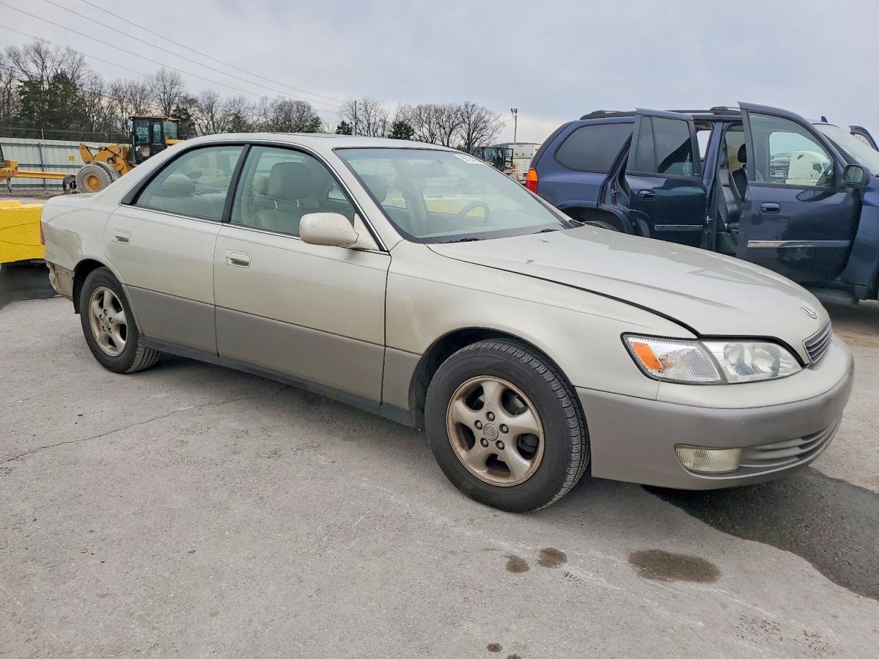 1997 LEXUS ES 300 photo 4