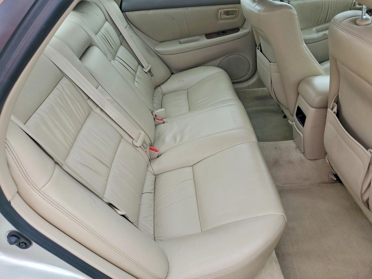 1997 LEXUS ES 300 photo 10