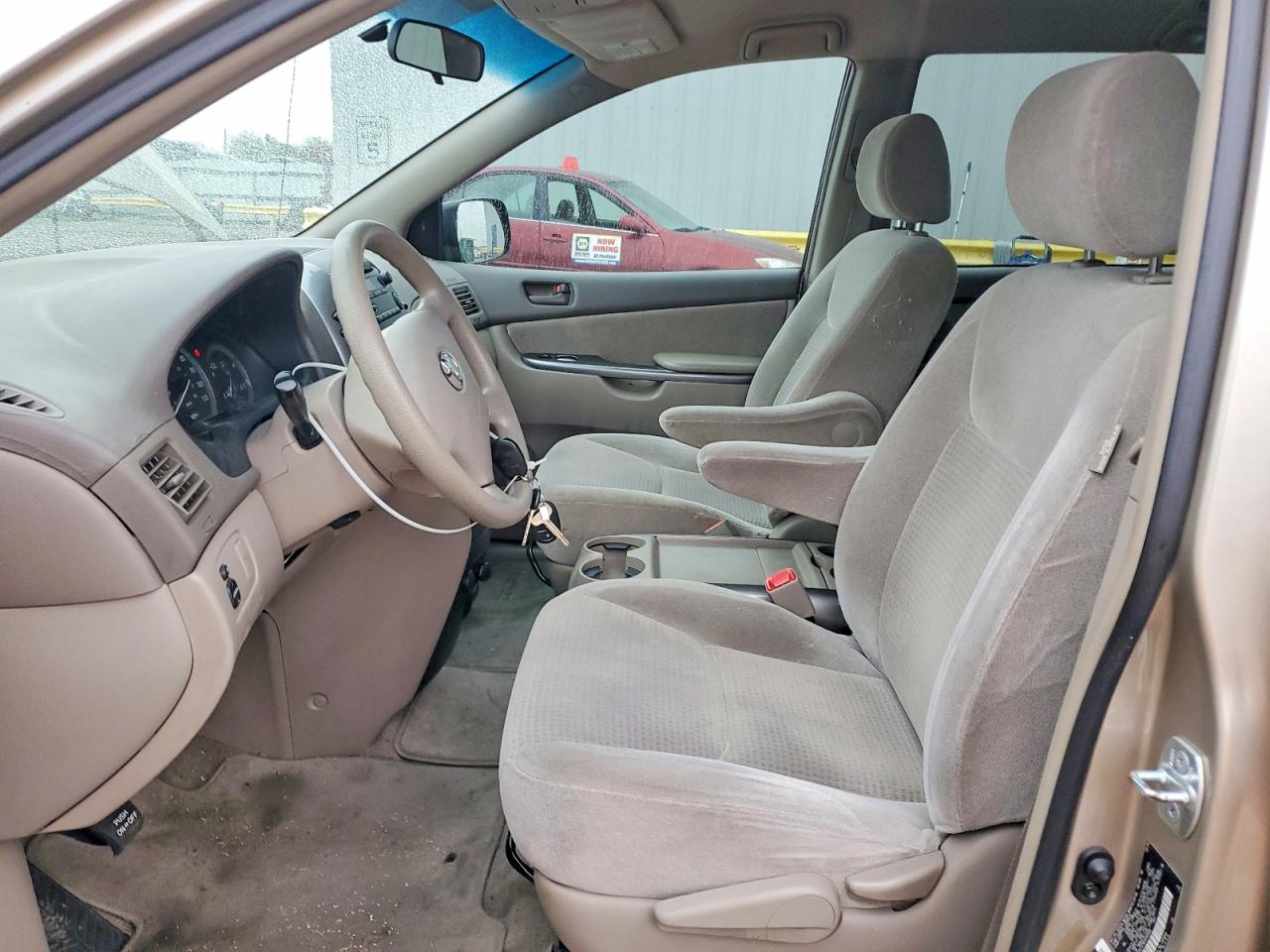 2006 TOYOTA SIENNA CE photo 7