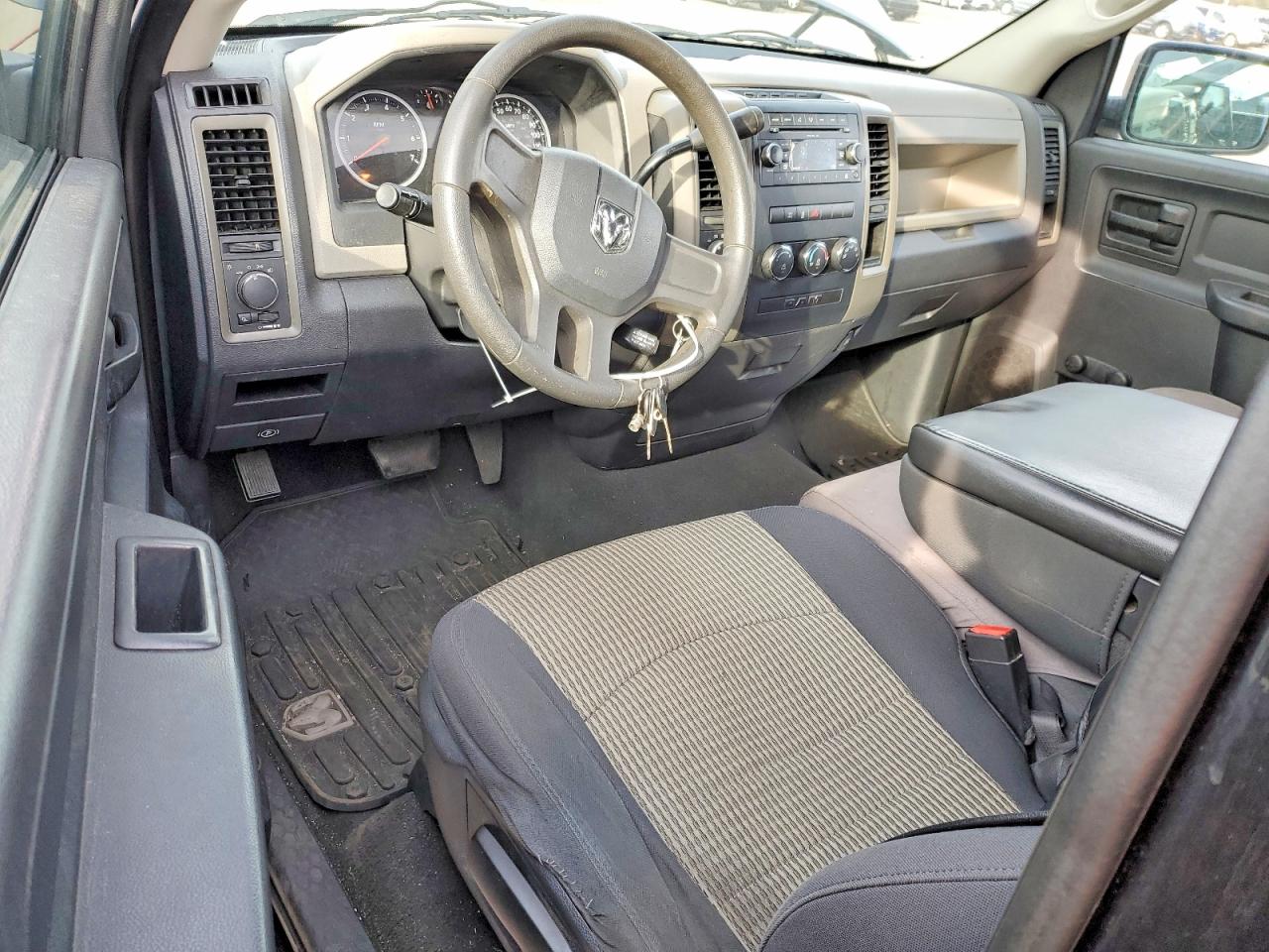 2011 DODGE RAM 1500 photo 8