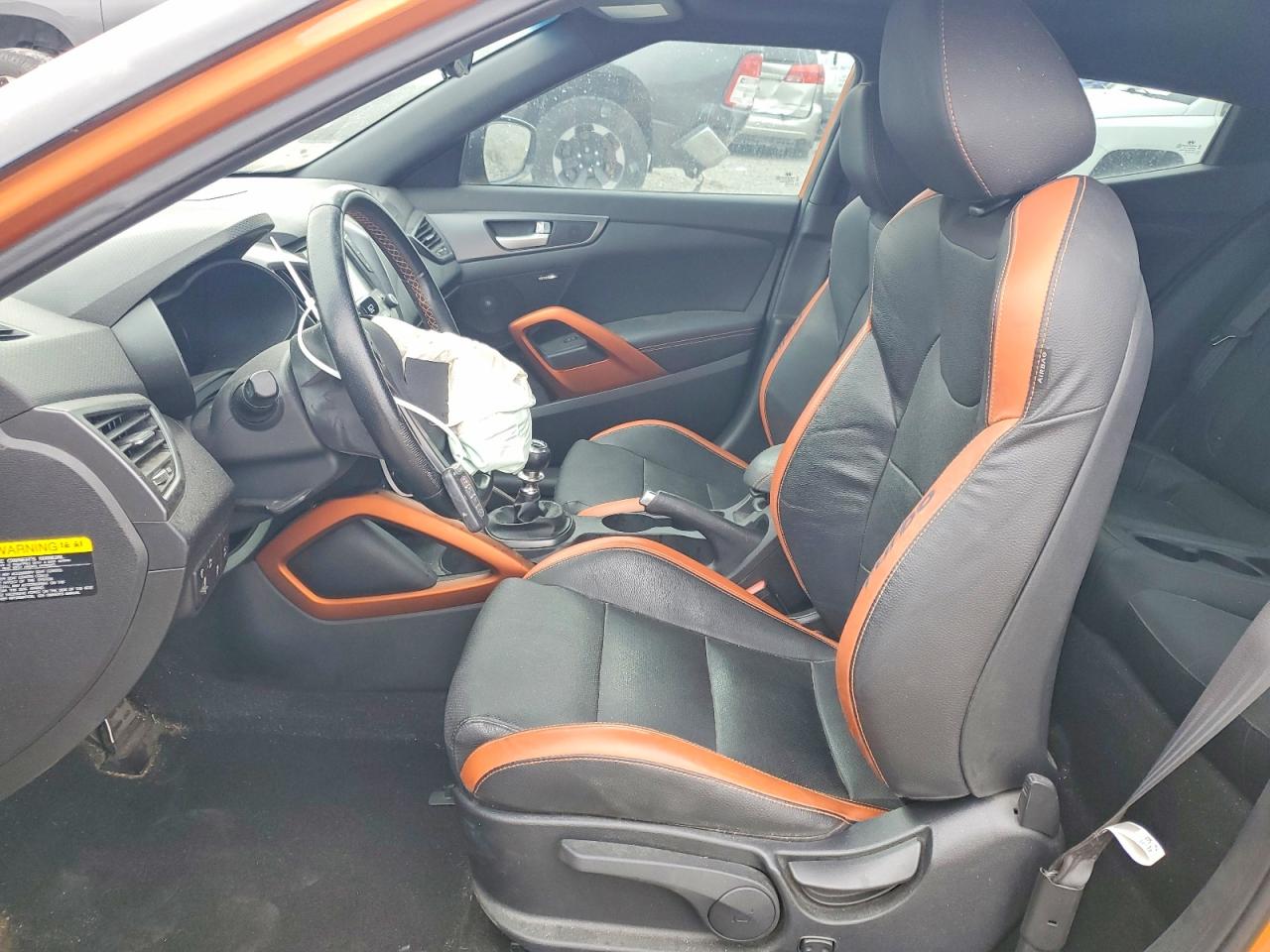 2016 HYUNDAI VELOSTER TURBO photo 7