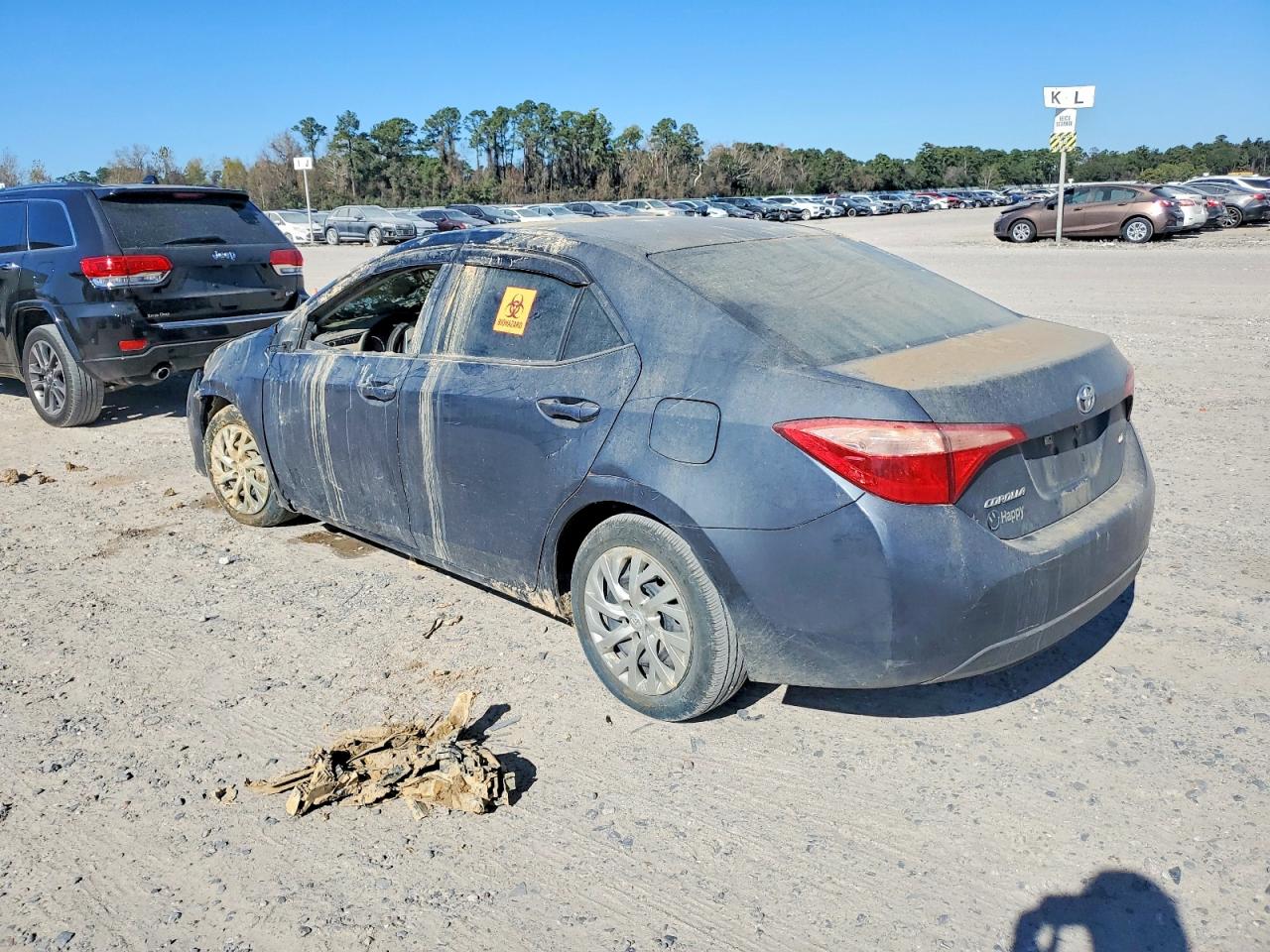2019 TOYOTA COROLLA L photo 2