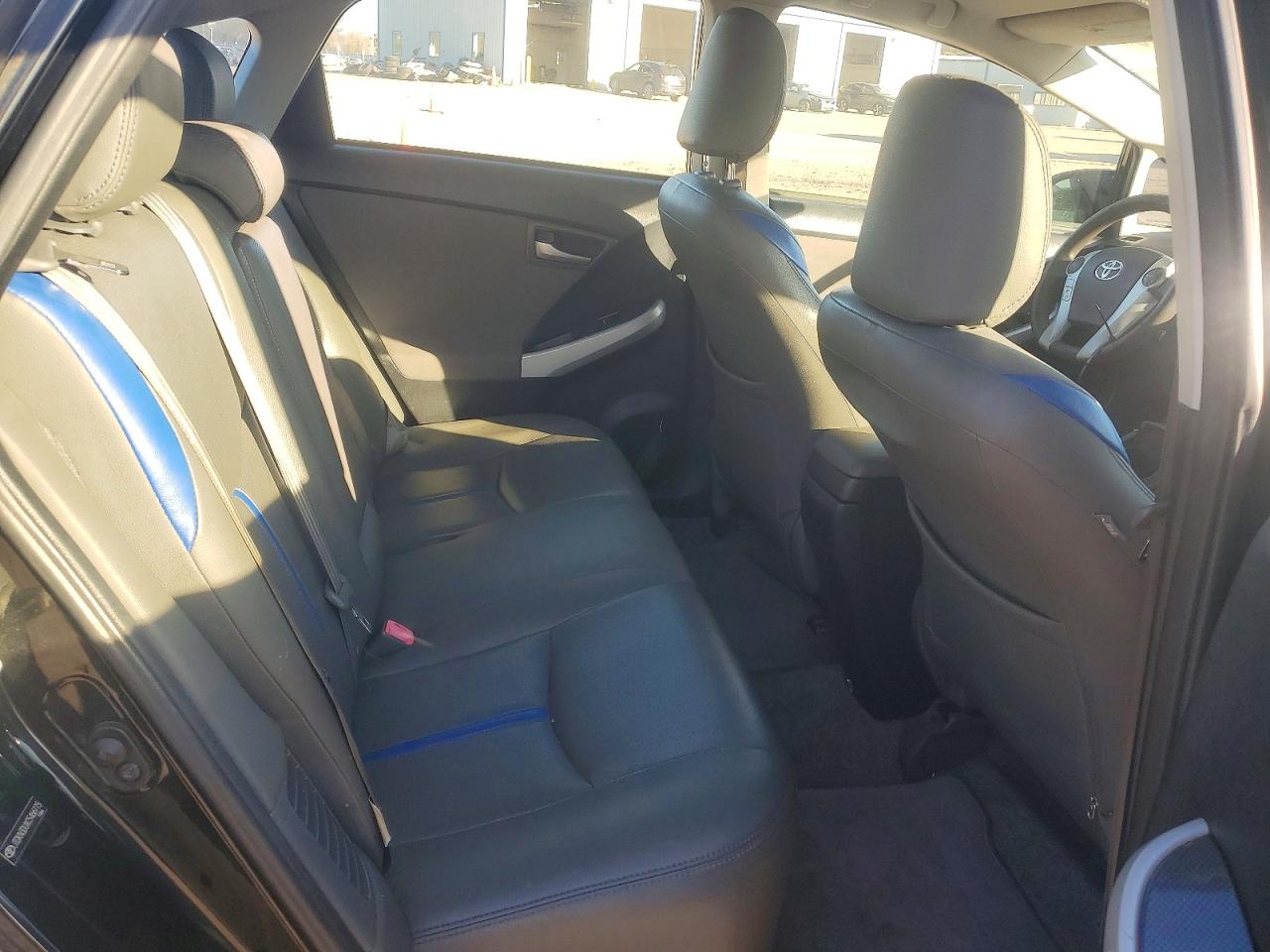 2012 TOYOTA PRIUS photo 10