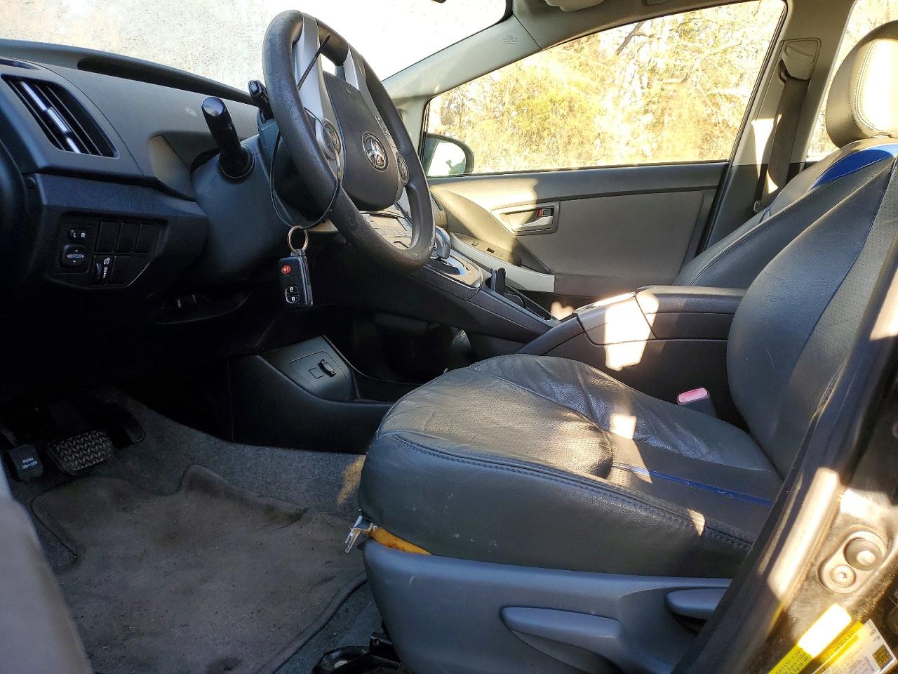 2012 TOYOTA PRIUS photo 7