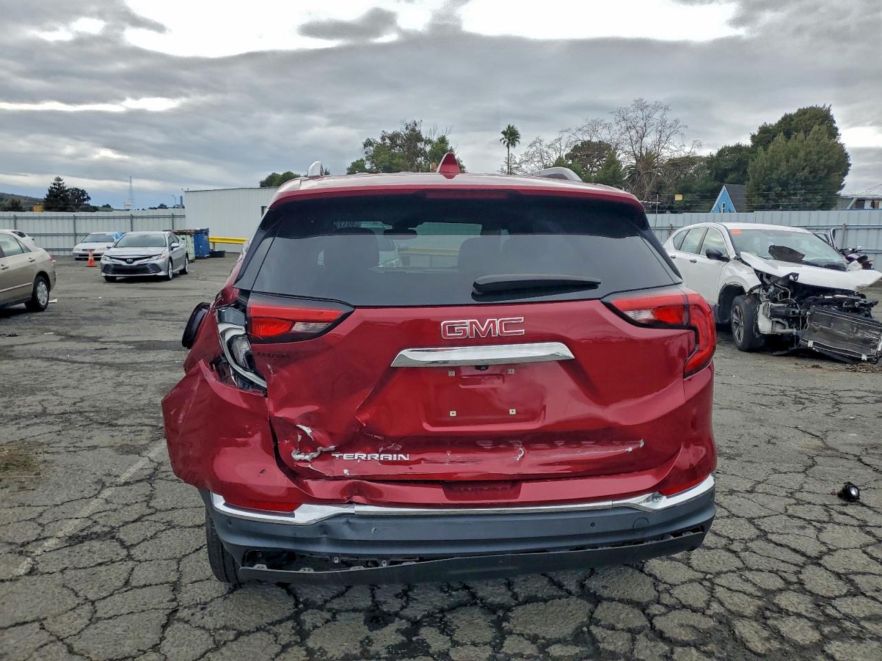2020 GMC TERRAIN SLT photo 6