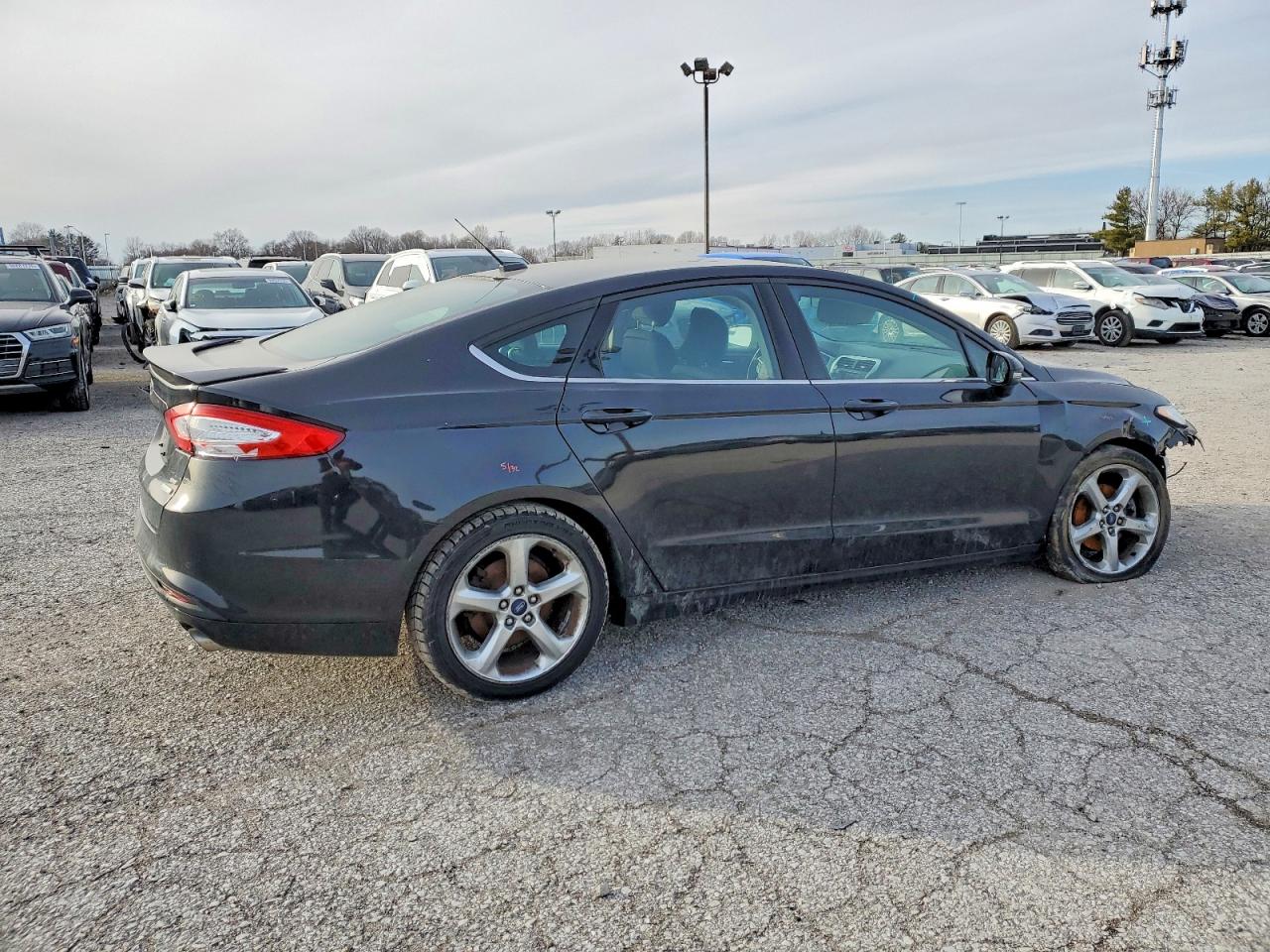 2015 FORD FUSION SE photo 3