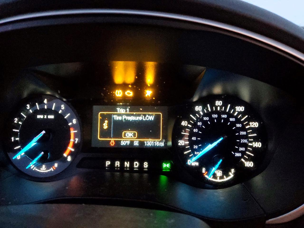 2015 FORD FUSION SE photo 9