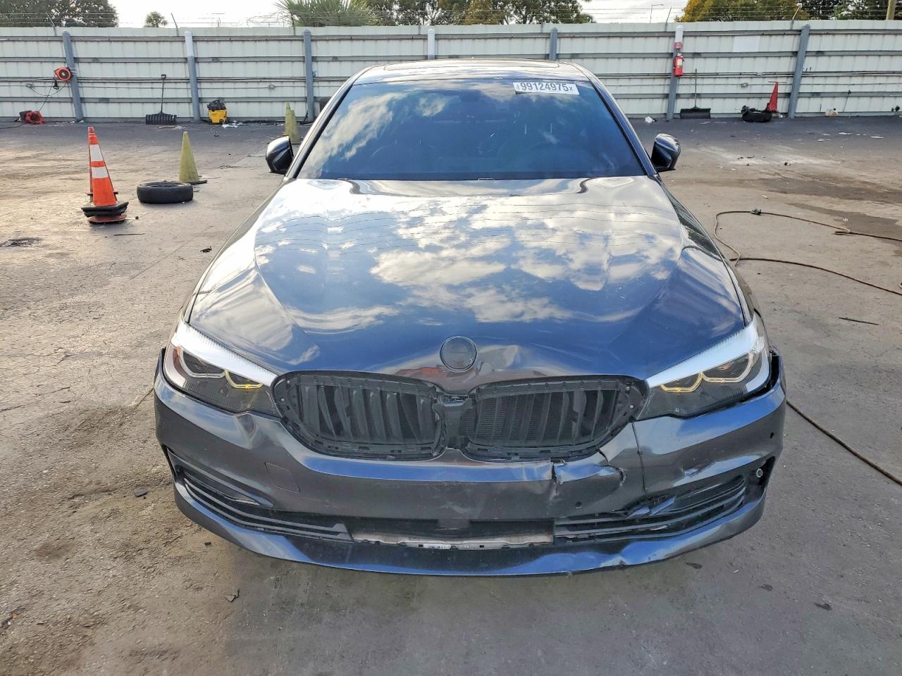 2017 BMW 530 I photo 5