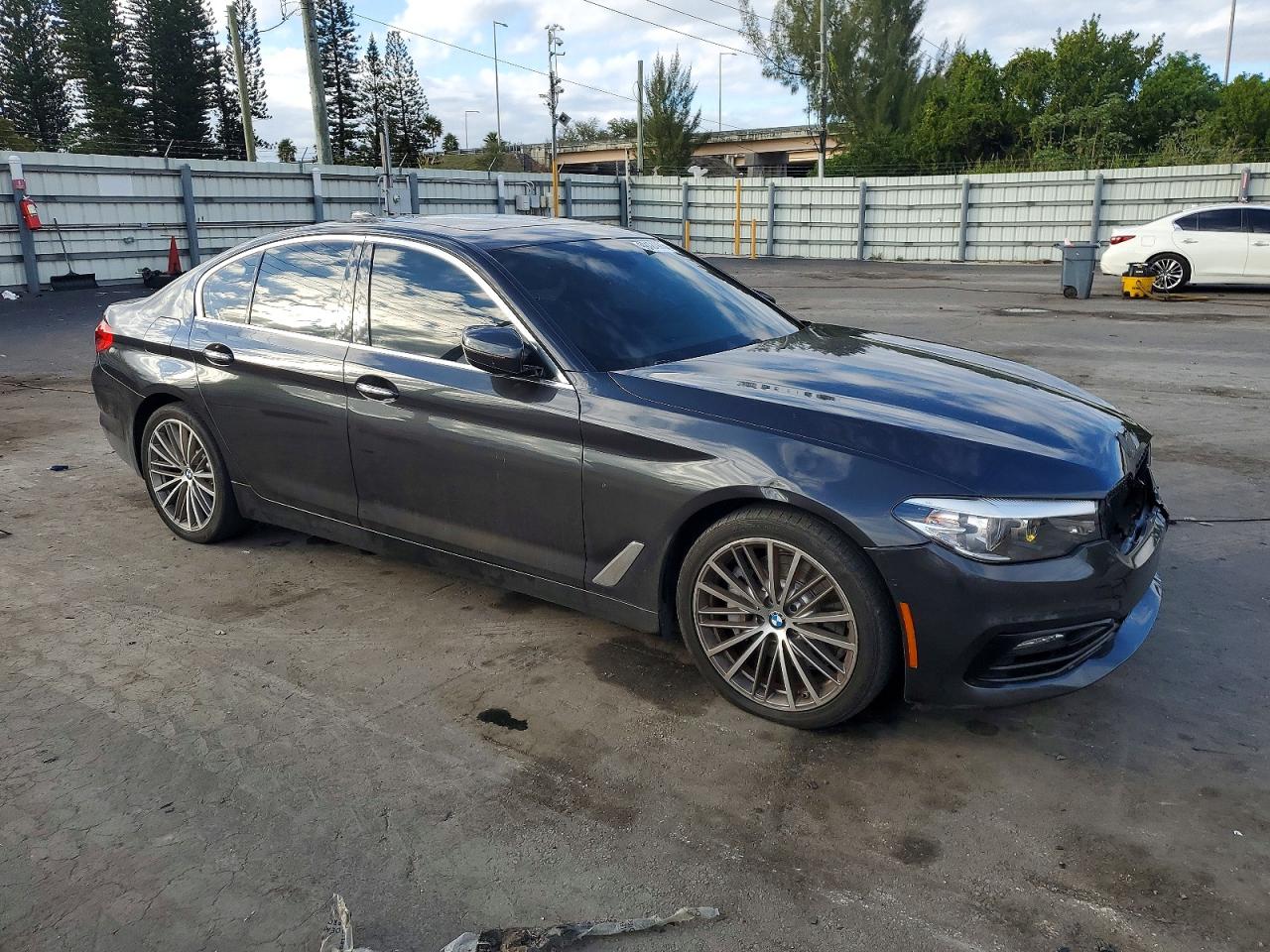 2017 BMW 530 I photo 4