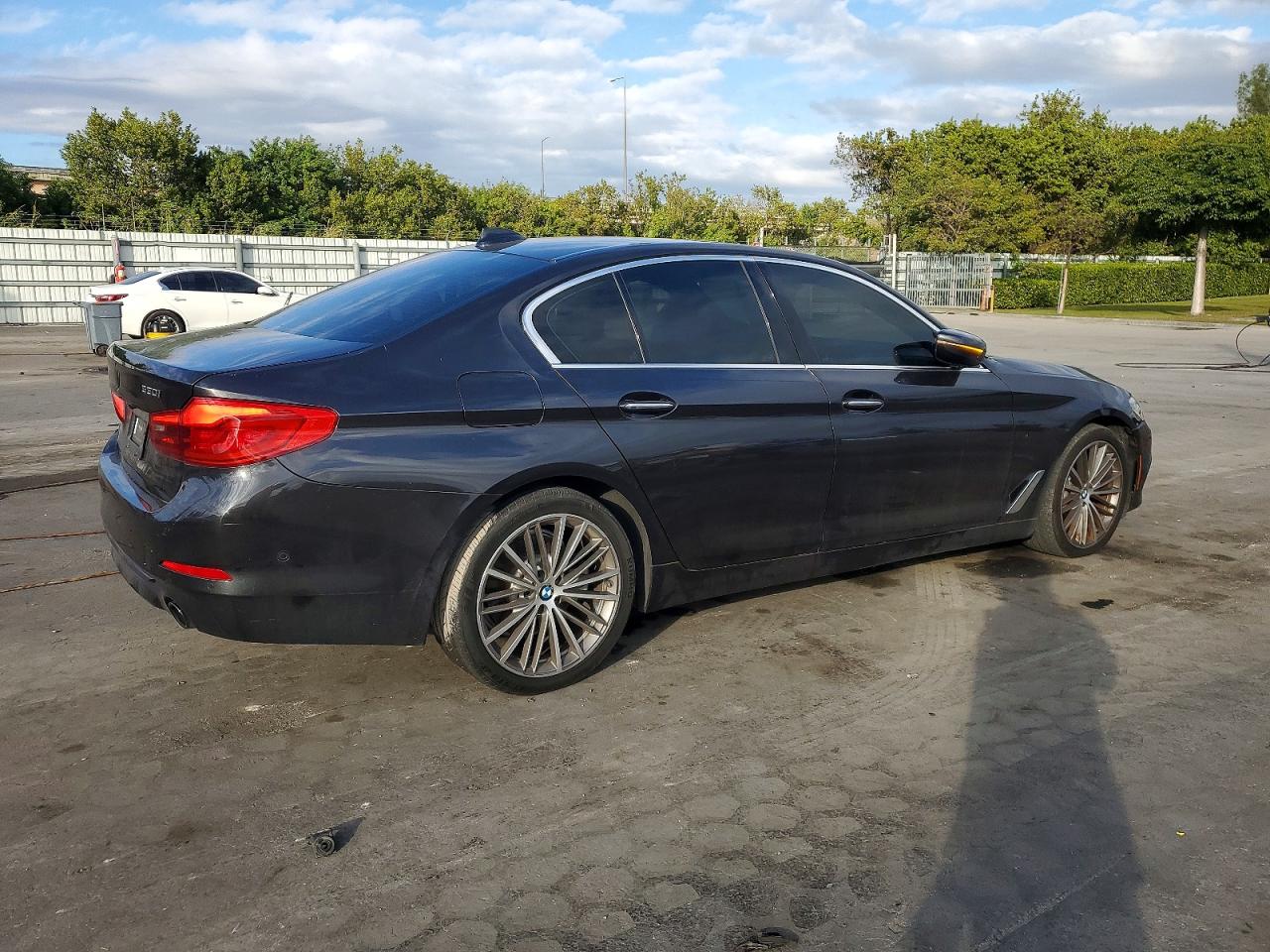 2017 BMW 530 I photo 3