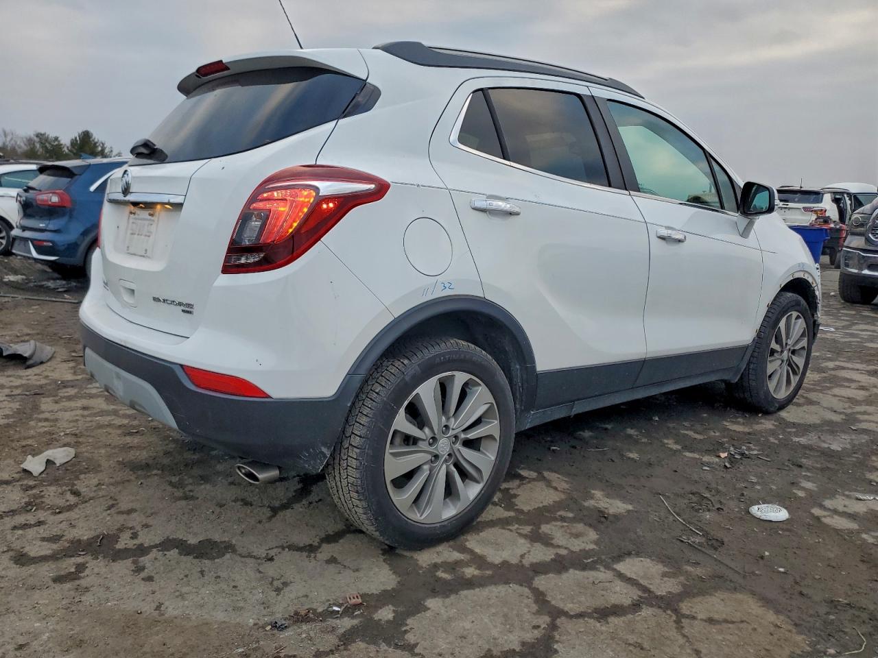 2019 BUICK ENCORE photo 3