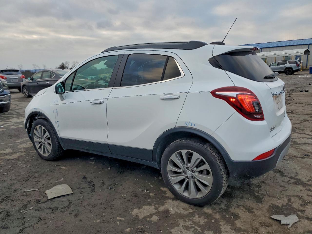 2019 BUICK ENCORE photo 2