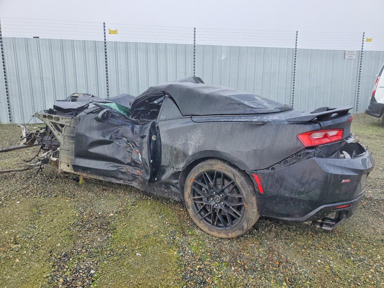 2017 CHEVROLET CAMARO SS photo 2
