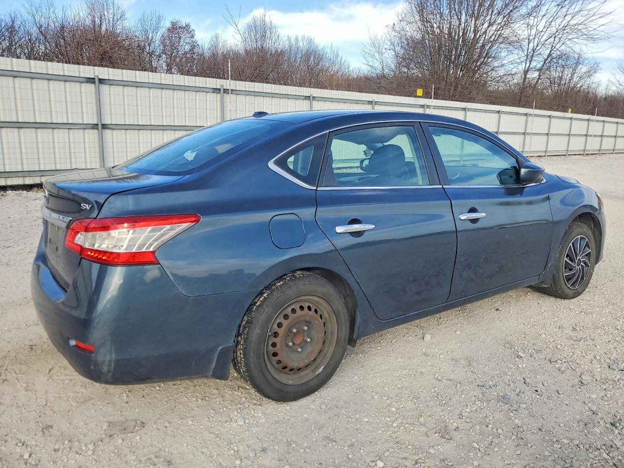 2015 NISSAN SENTRA S photo 3