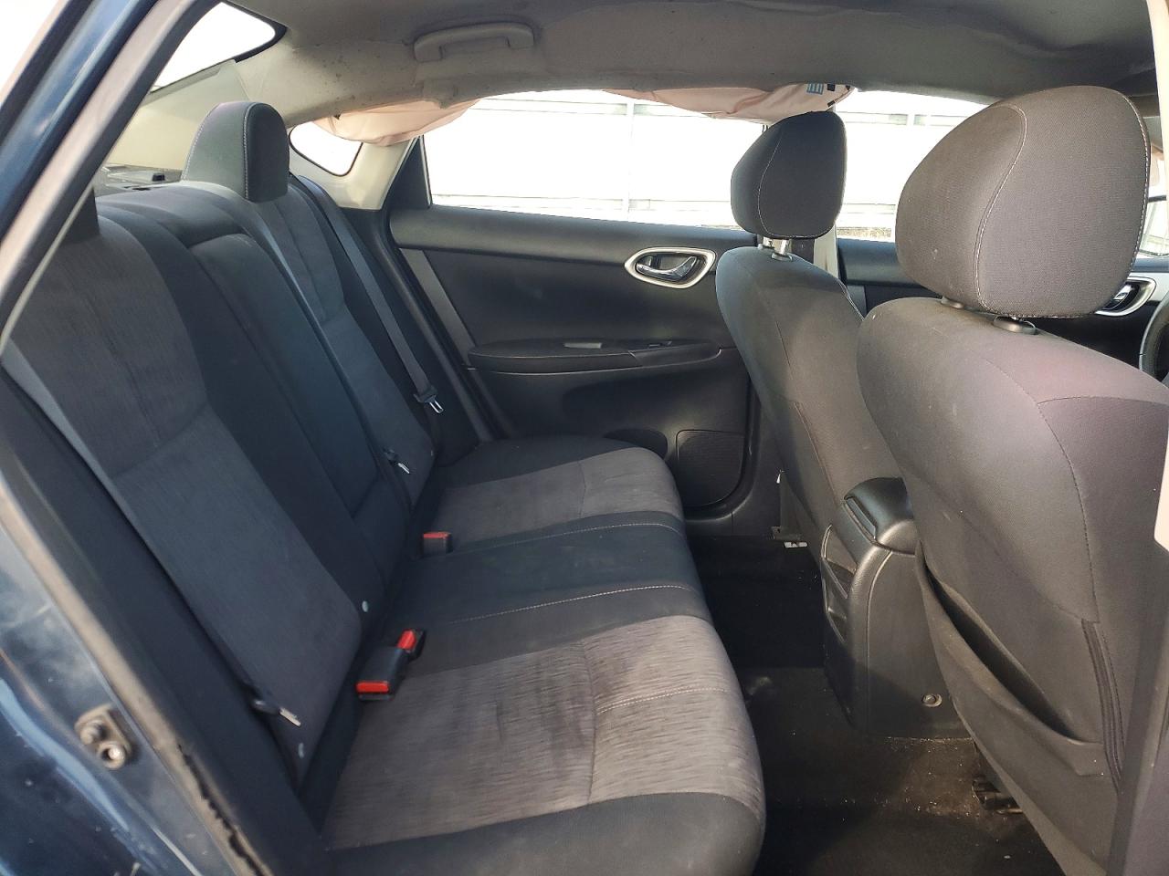 2015 NISSAN SENTRA S photo 10