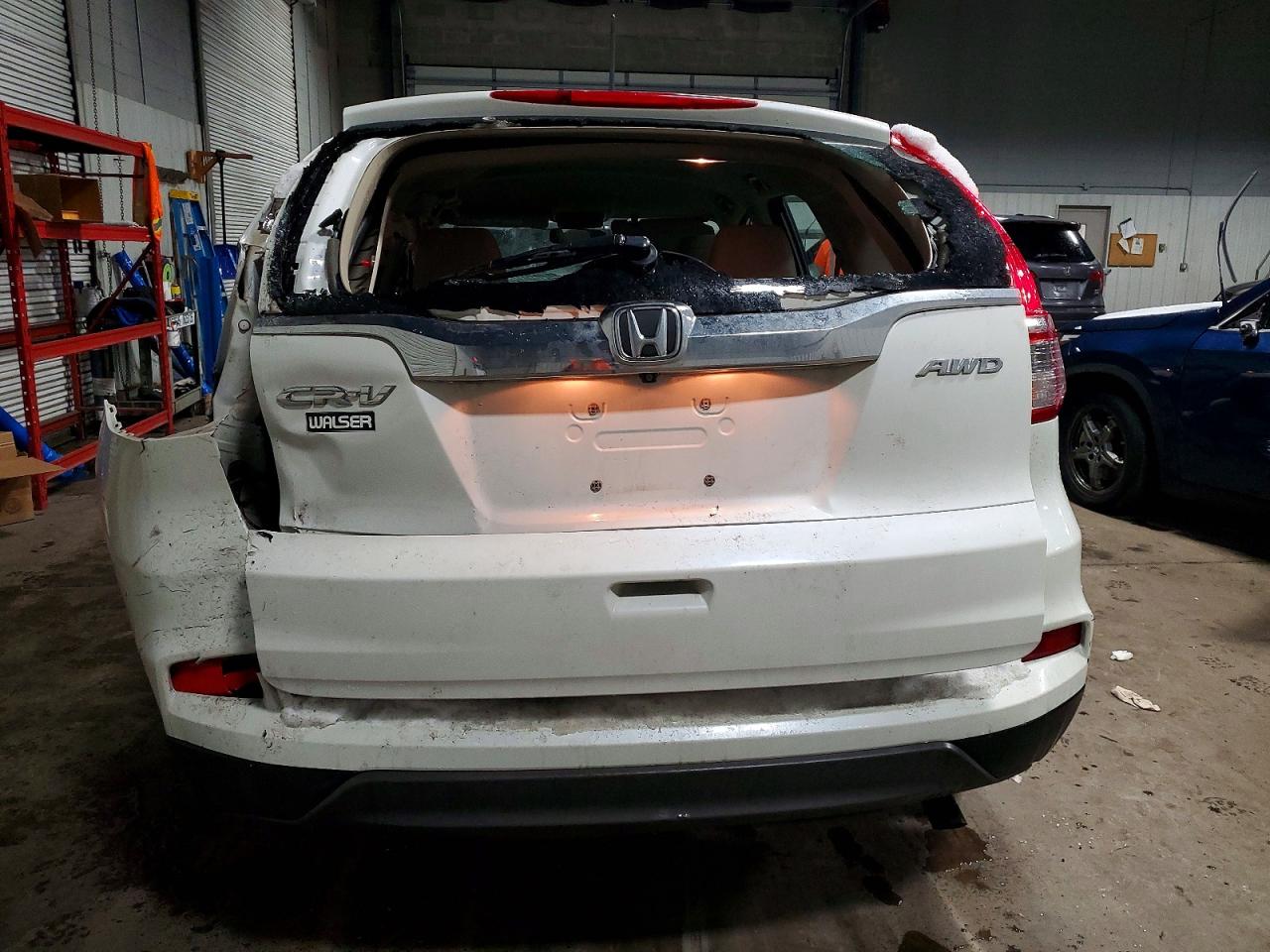 2016 HONDA CR-V LX photo 6
