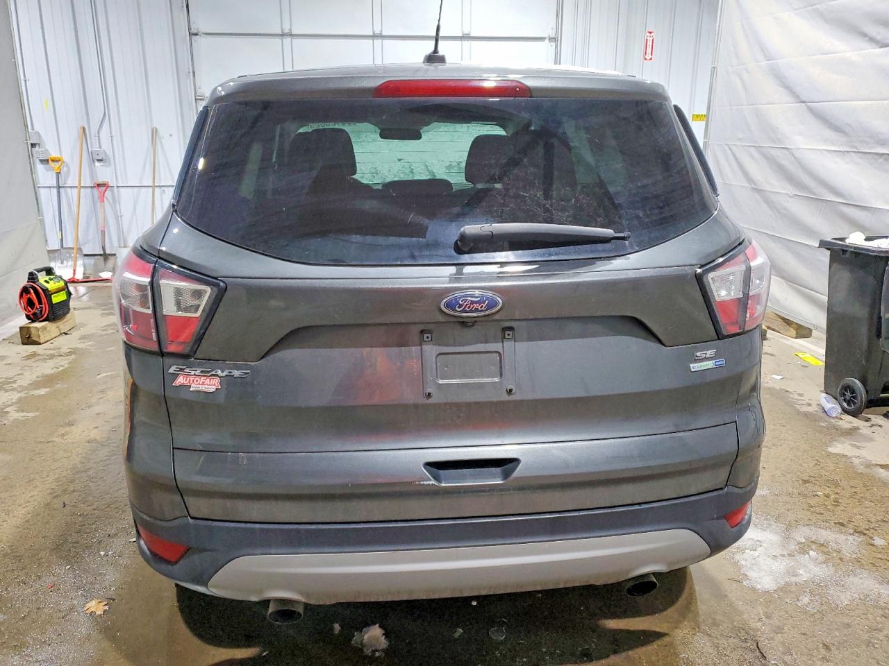 2017 FORD ESCAPE SE photo 11