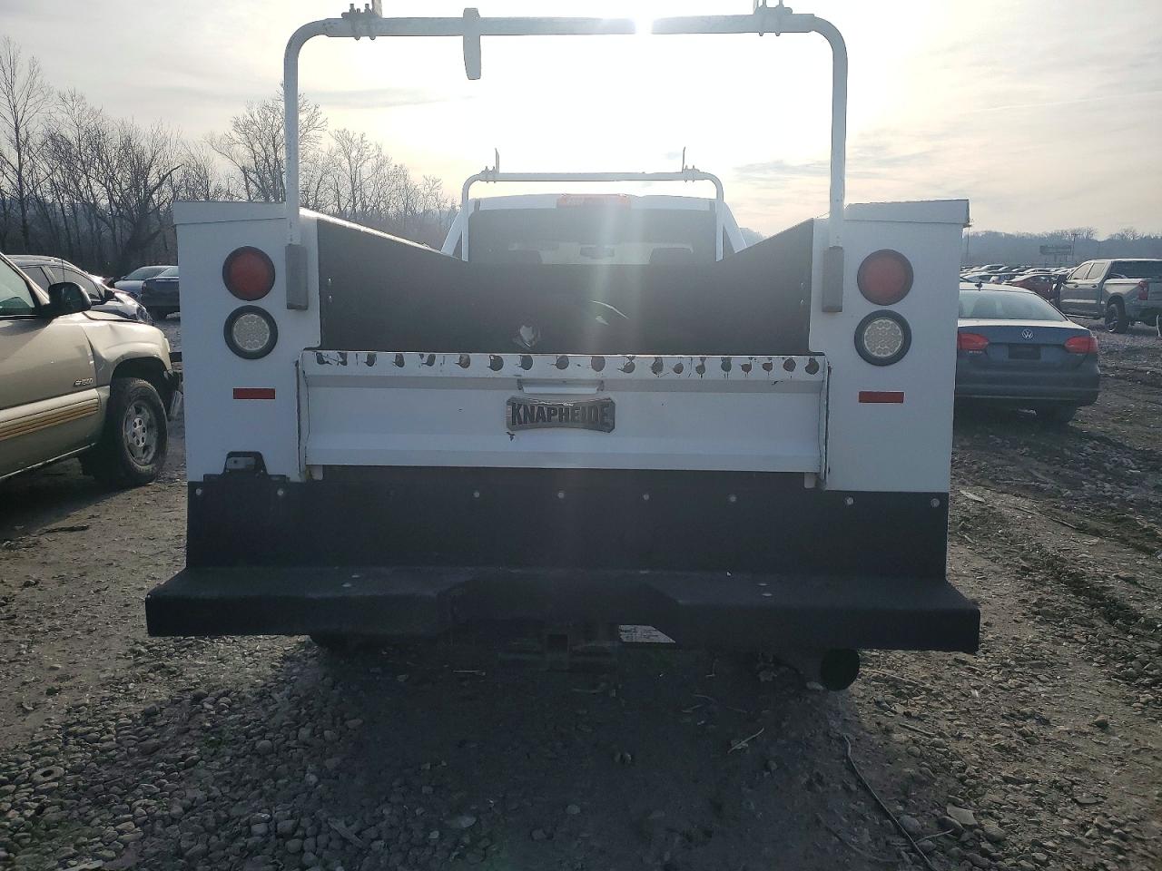 2016 CHEVROLET SILVERADO K3500 photo 6