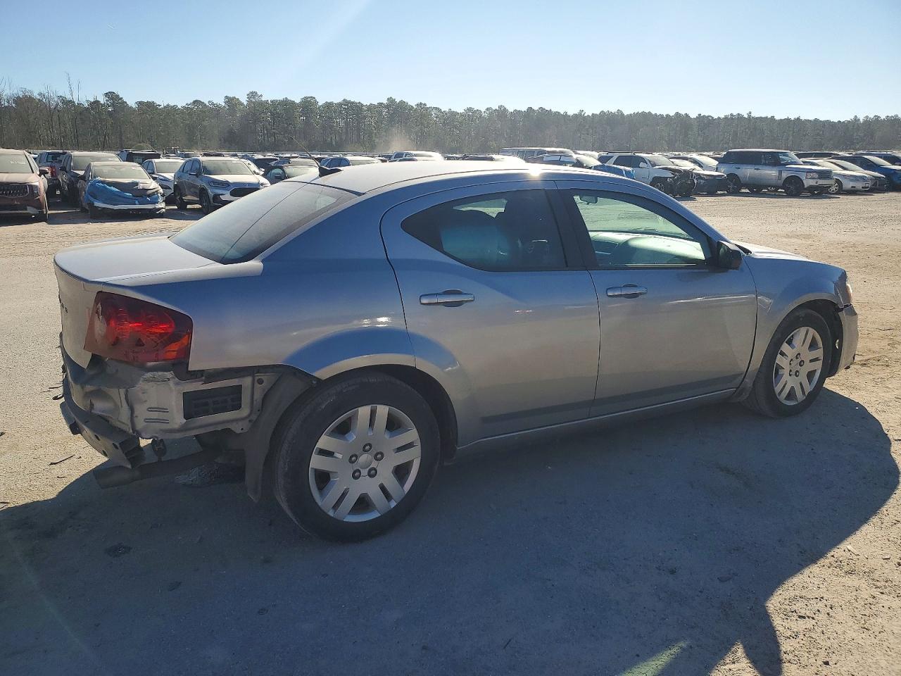2014 DODGE AVENGER SE photo 3
