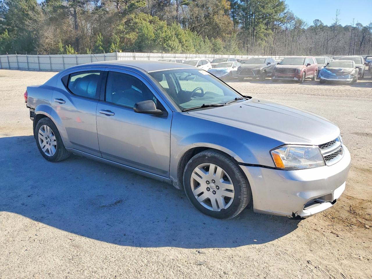 2014 DODGE AVENGER SE photo 4