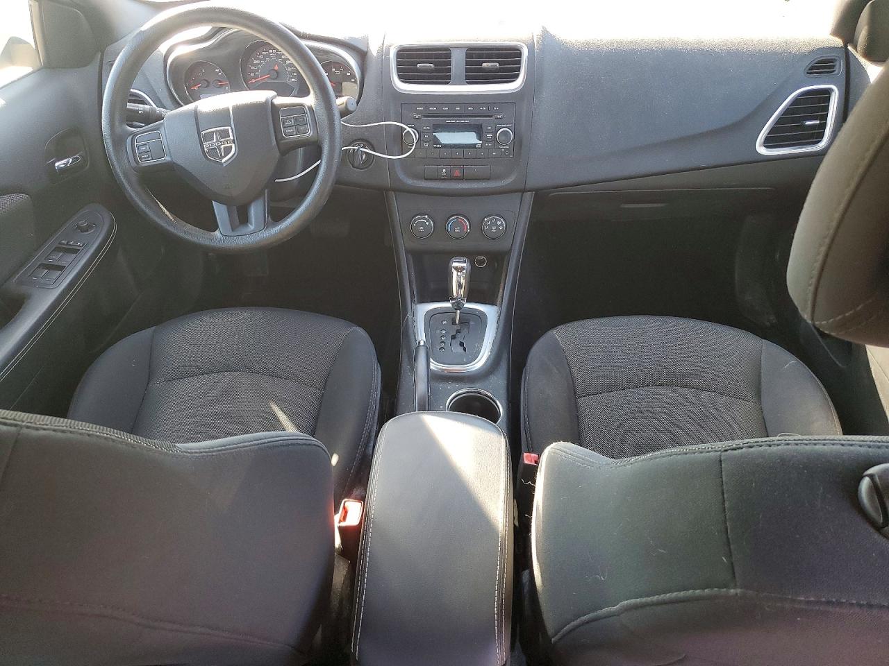2014 DODGE AVENGER SE photo 8