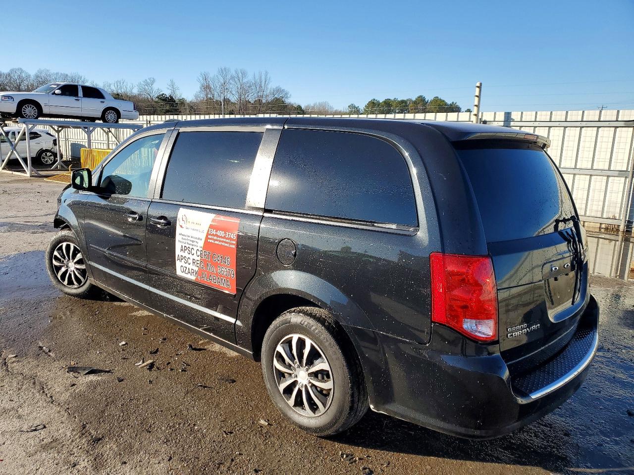 2012 DODGE GRAND CARAVAN SE photo 3