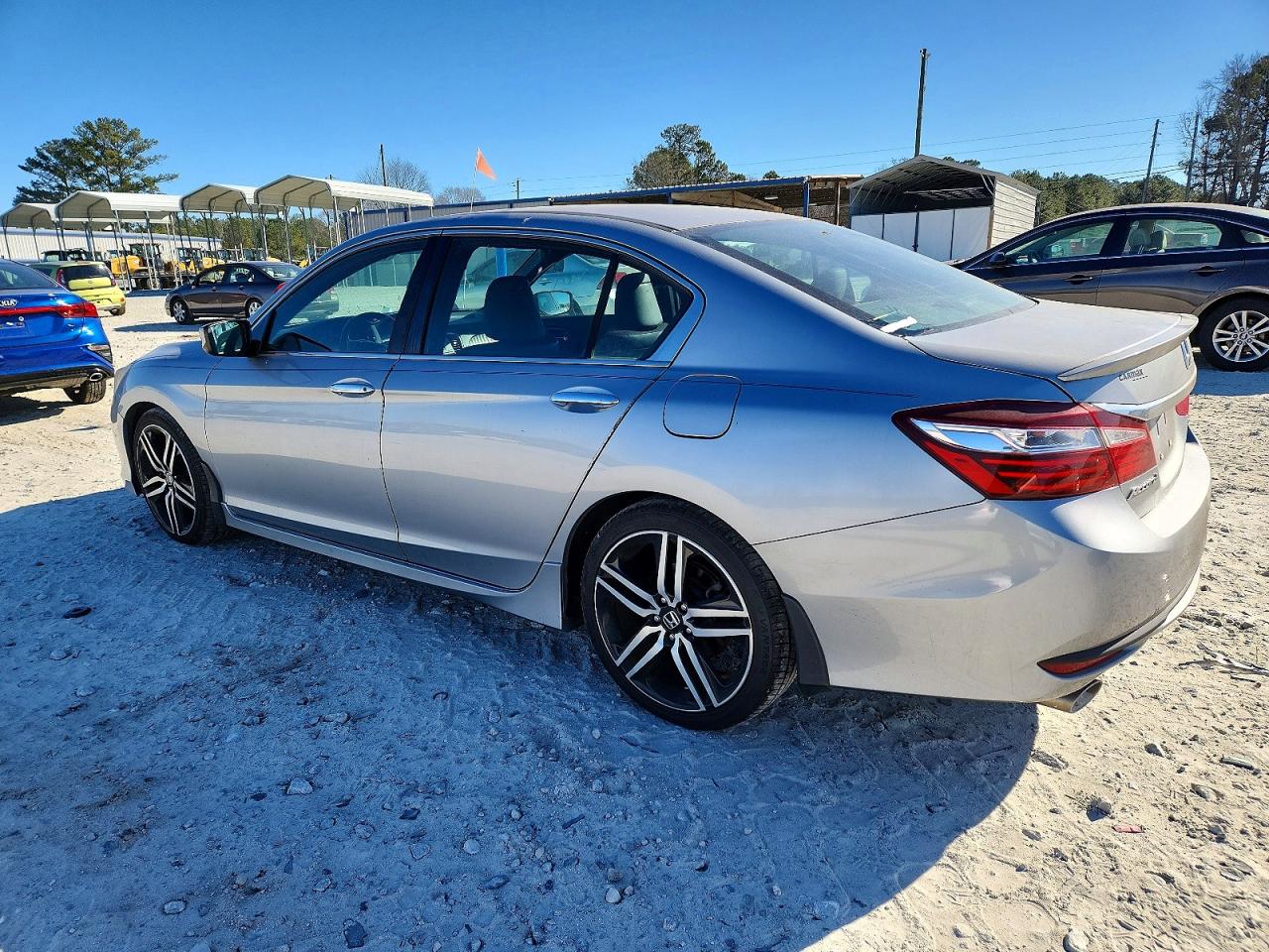 2017 HONDA ACCORD SPORT photo 3
