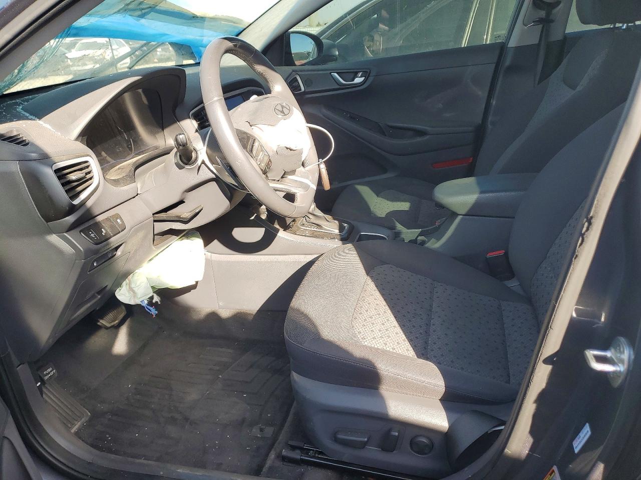 2018 HYUNDAI IONIQ SEL photo 7