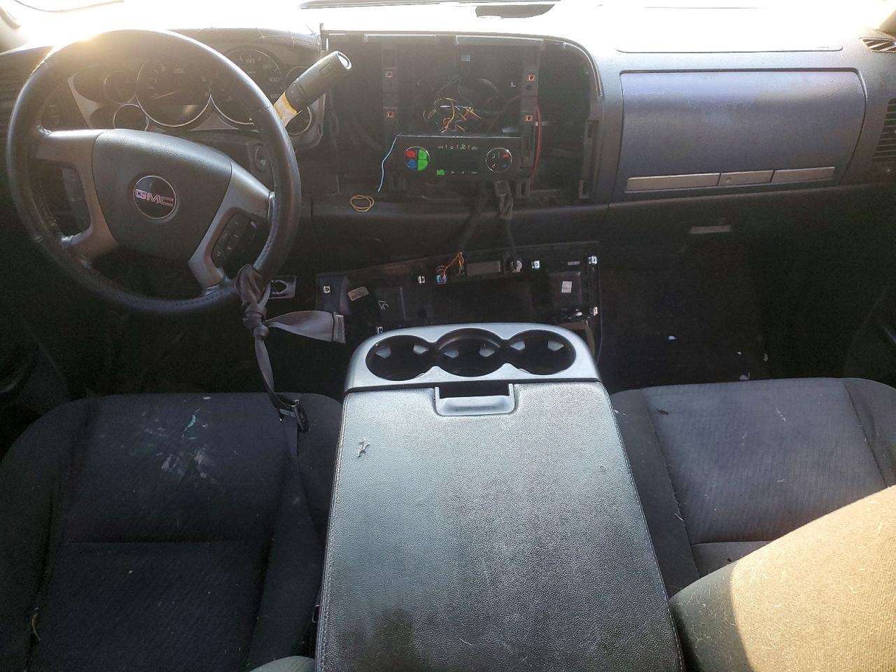 2011 GMC SIERRA C1500 SLE photo 8