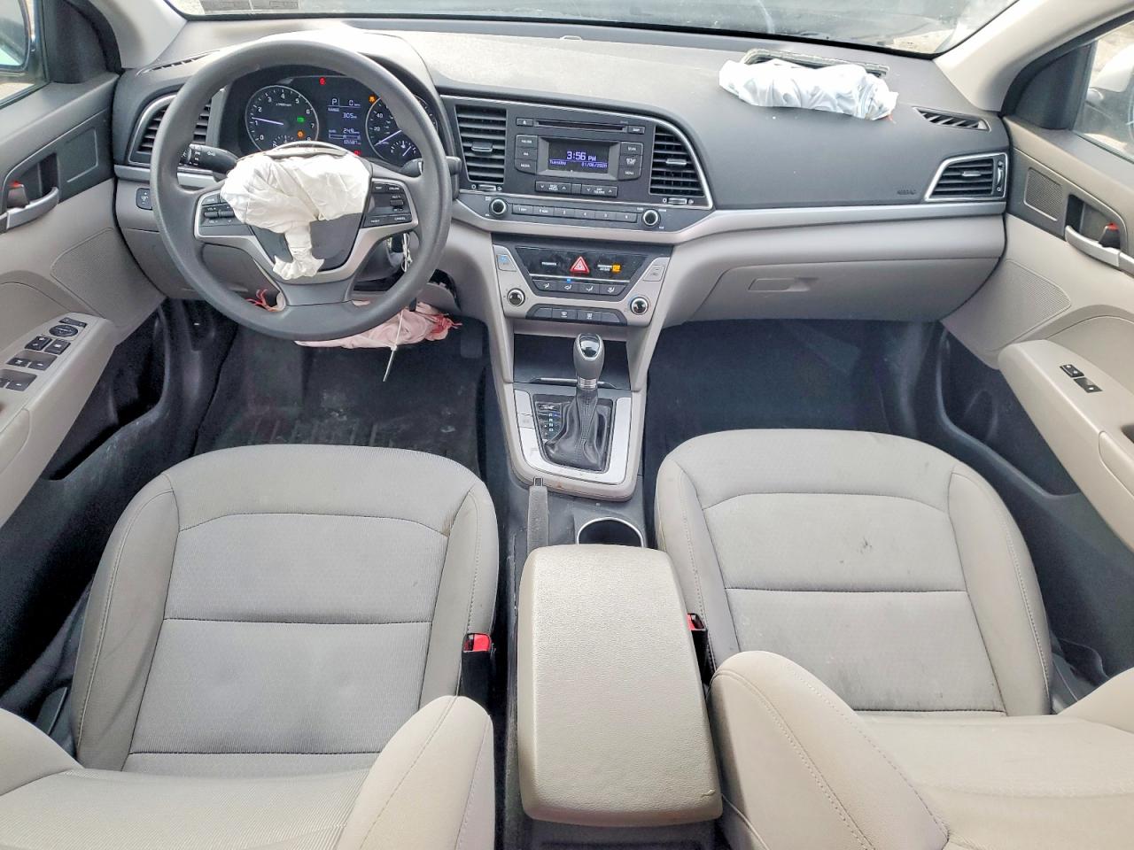 2017 HYUNDAI ELANTRA SE photo 8
