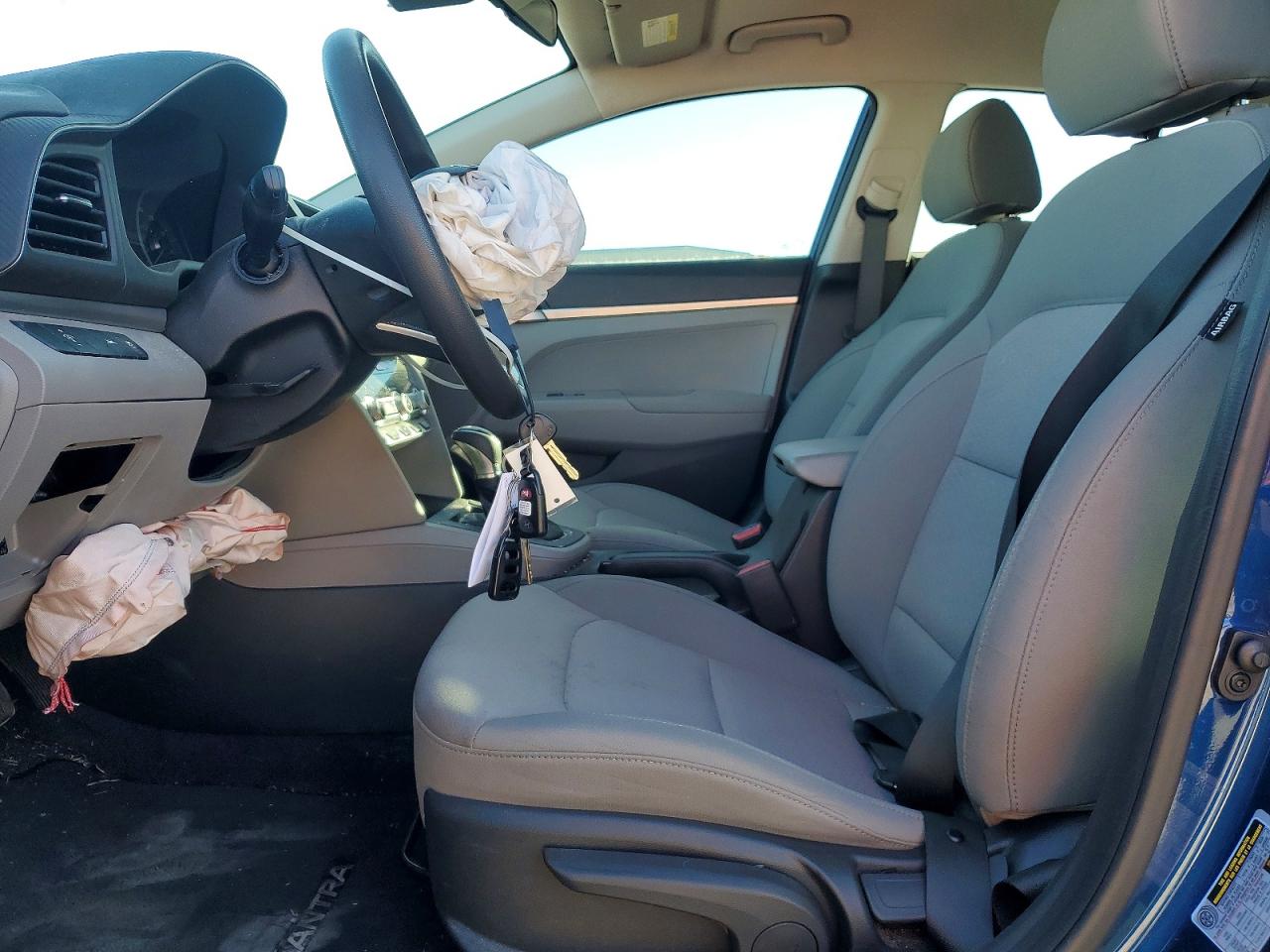 2020 HYUNDAI ELANTRA SE photo 7