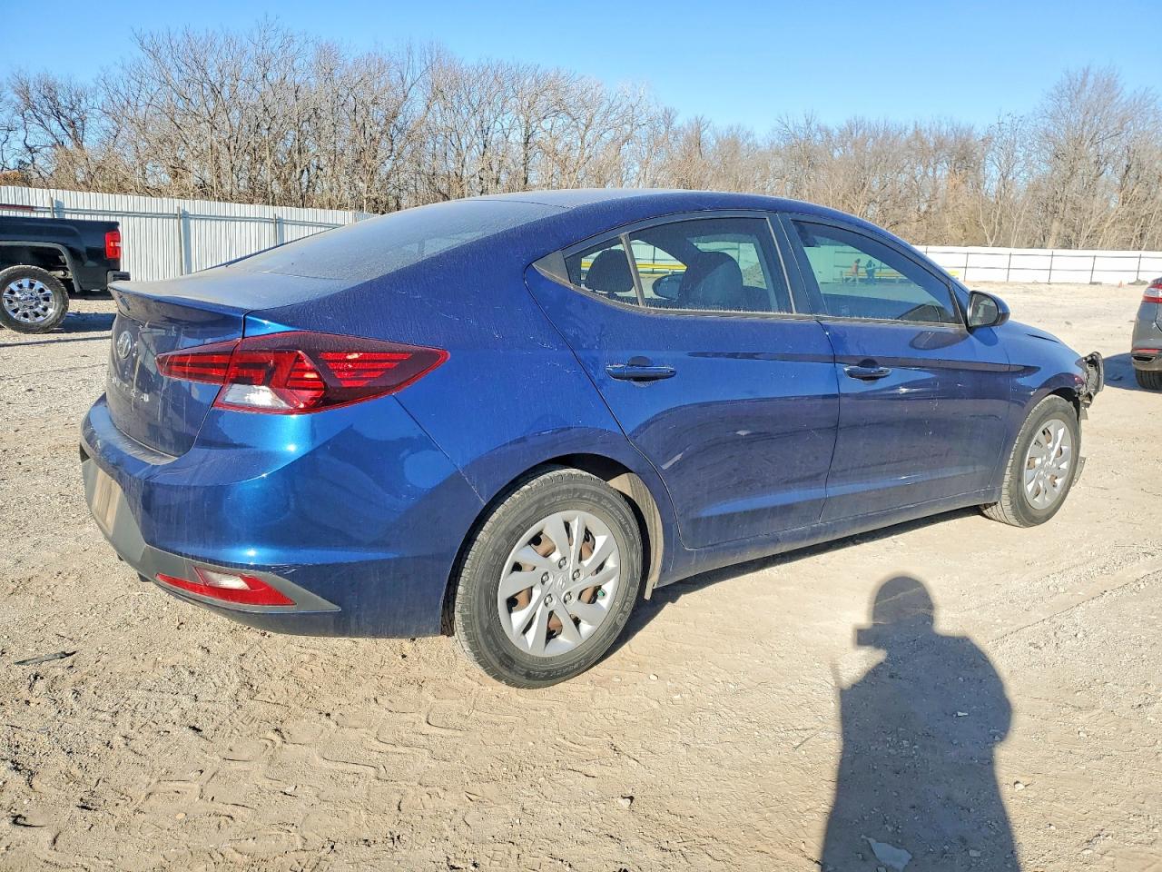 2020 HYUNDAI ELANTRA SE photo 3