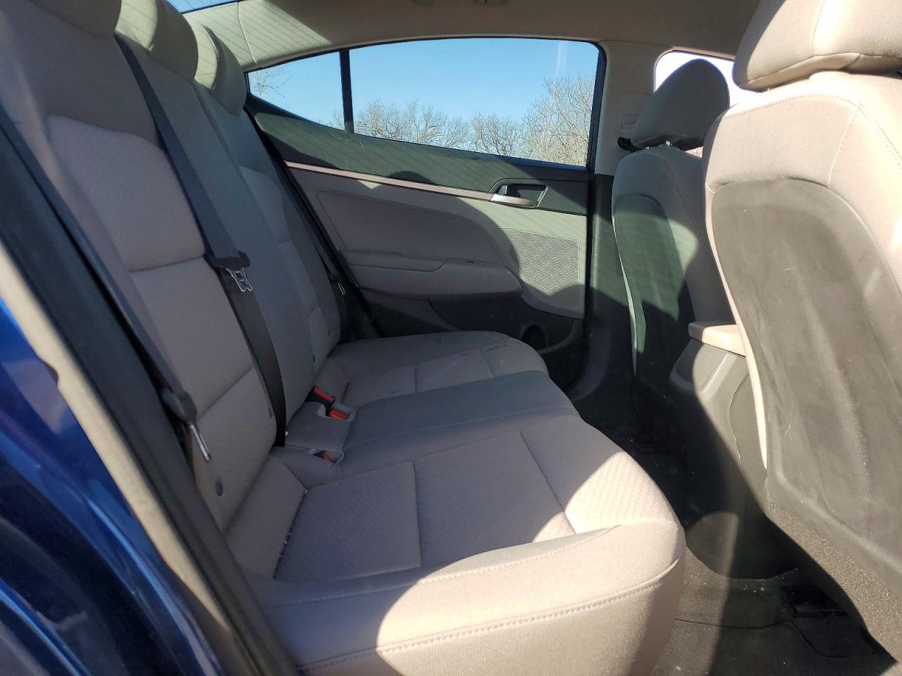 2020 HYUNDAI ELANTRA SE photo 10