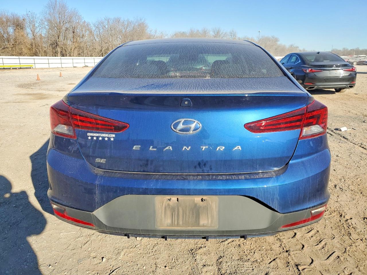 2020 HYUNDAI ELANTRA SE photo 6