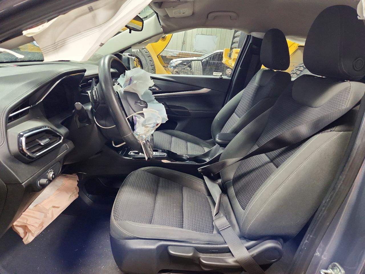 2023 CHEVROLET BOLT EUV LT photo 7
