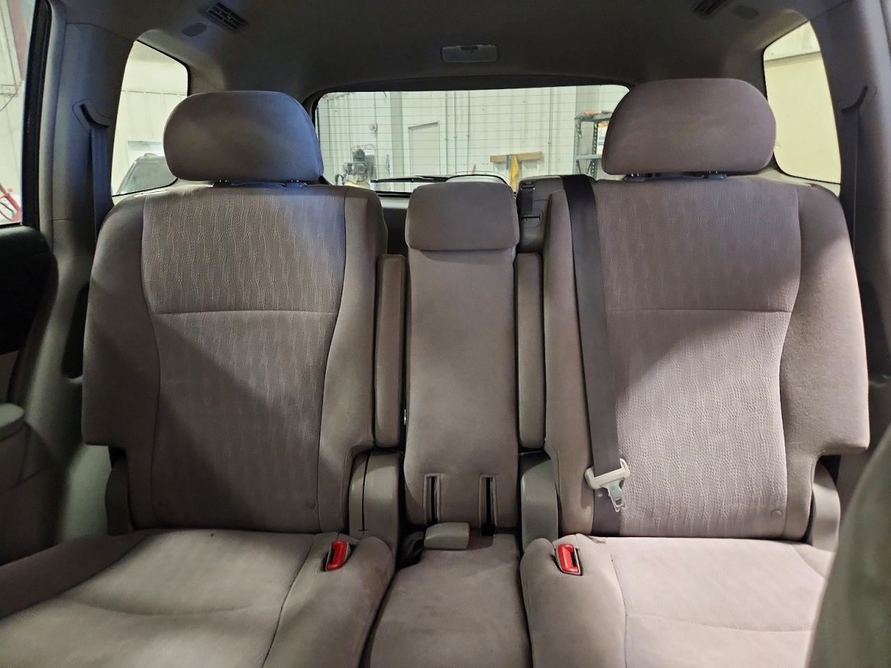 2012 TOYOTA HIGHLANDER BASE photo 10