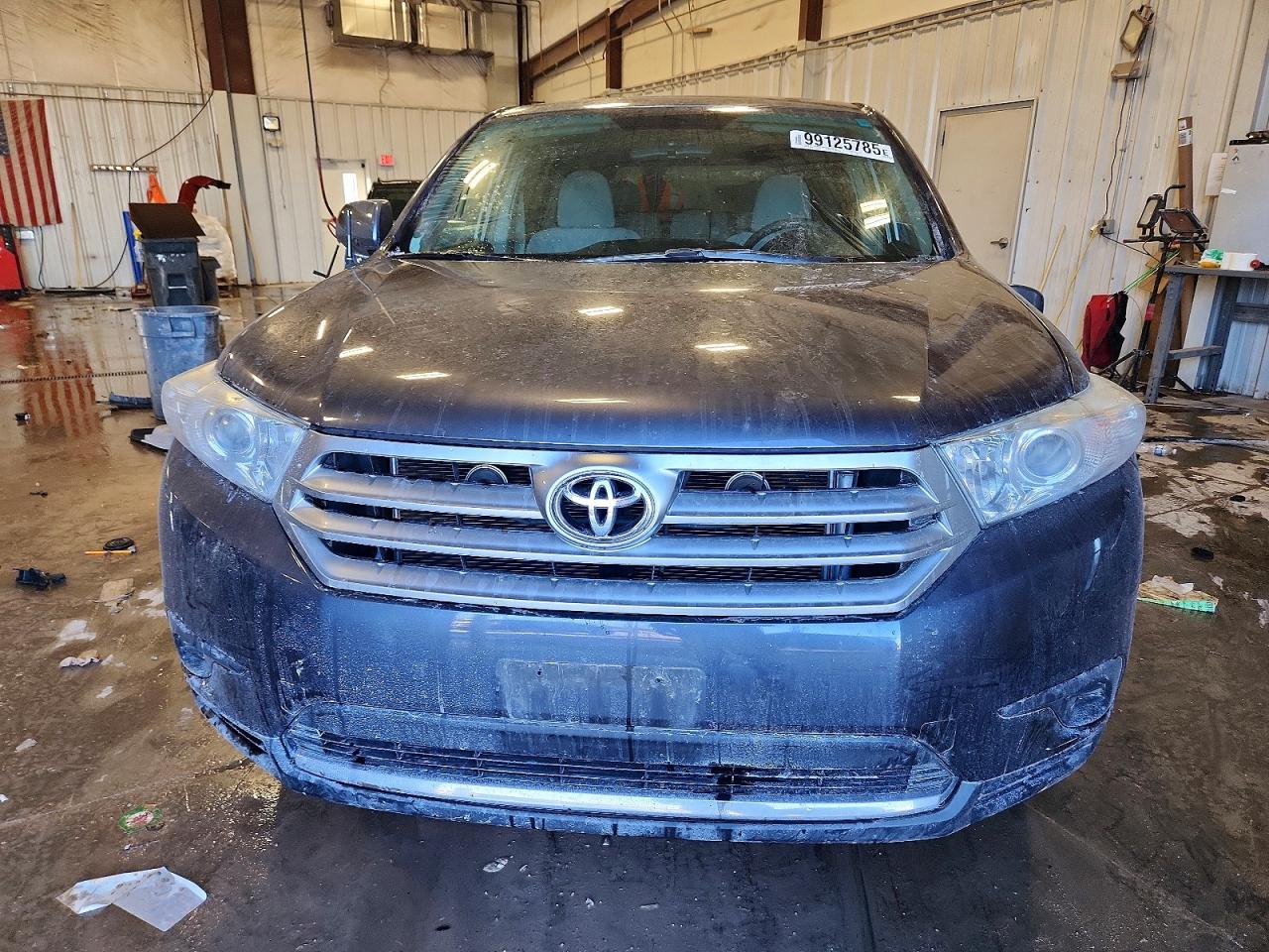 2012 TOYOTA HIGHLANDER BASE photo 5