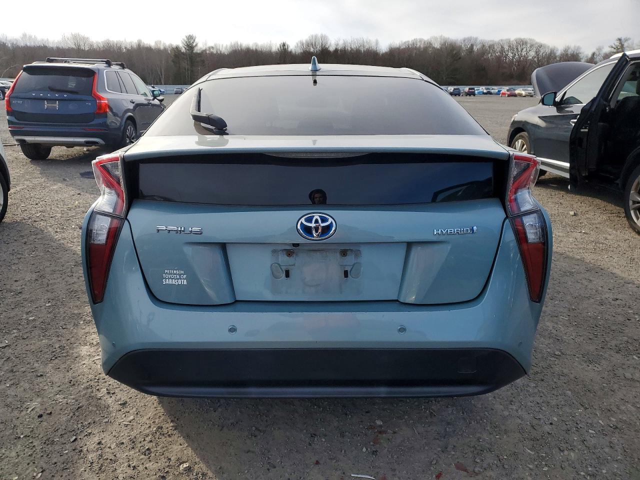 2018 TOYOTA PRIUS photo 6