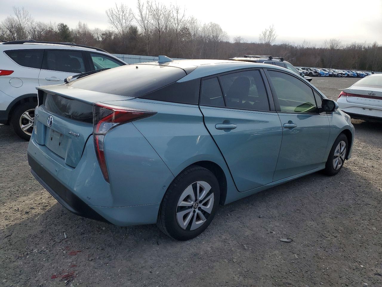 2018 TOYOTA PRIUS photo 3