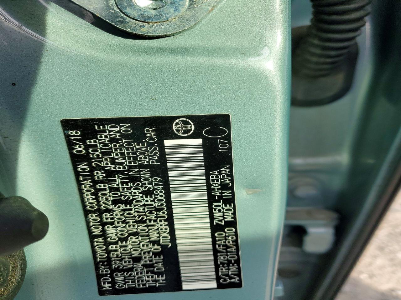 2018 TOYOTA PRIUS photo 12