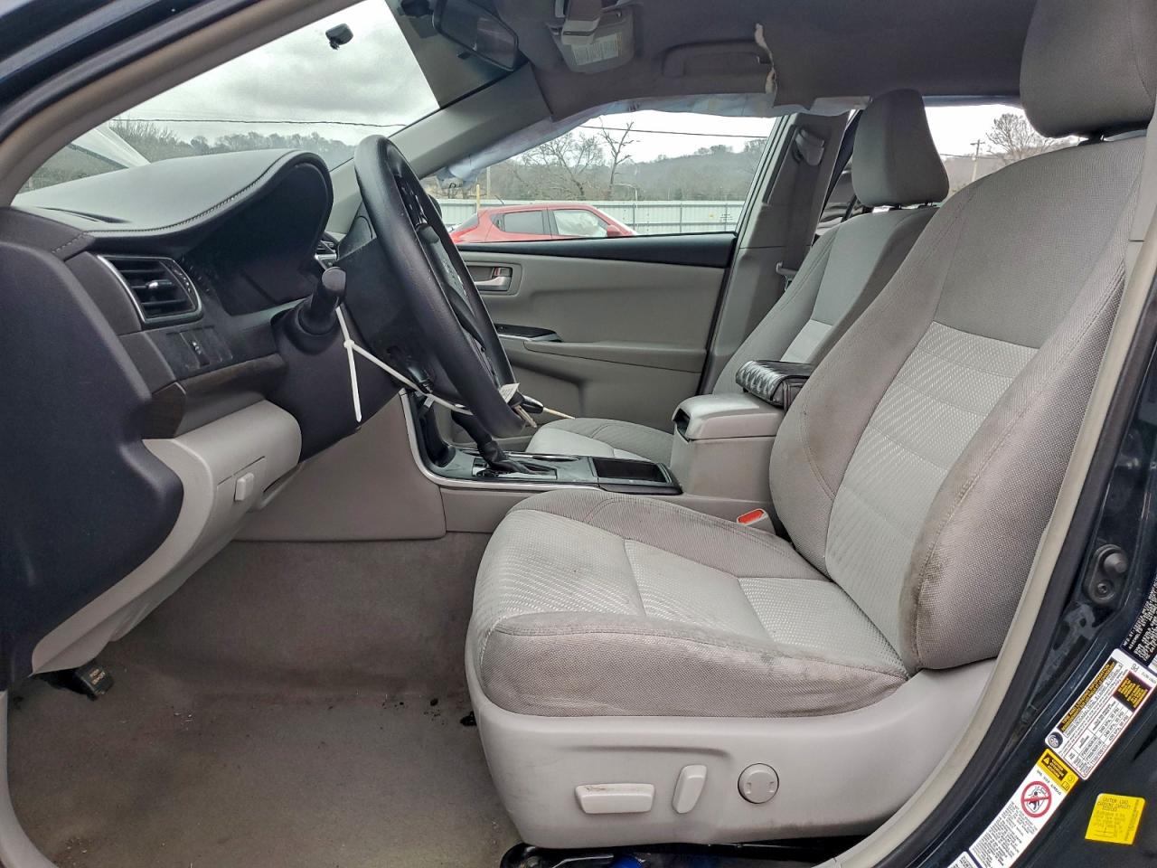 2015 TOYOTA CAMRY LE photo 7