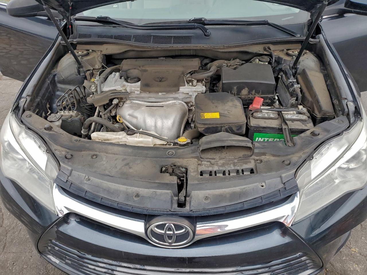 2015 TOYOTA CAMRY LE photo 11