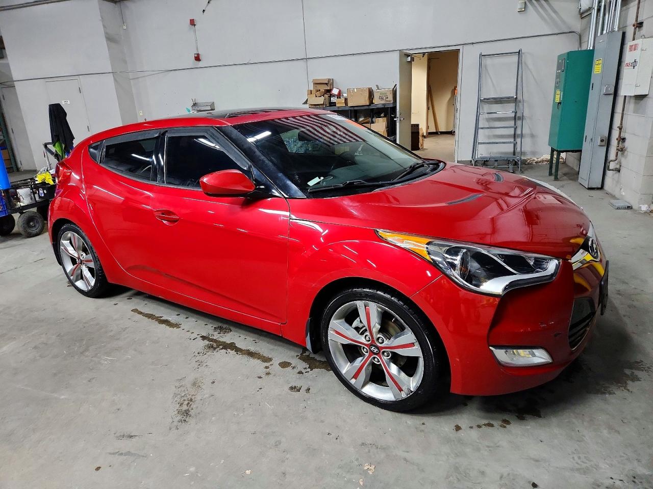2012 HYUNDAI VELOSTER photo 4
