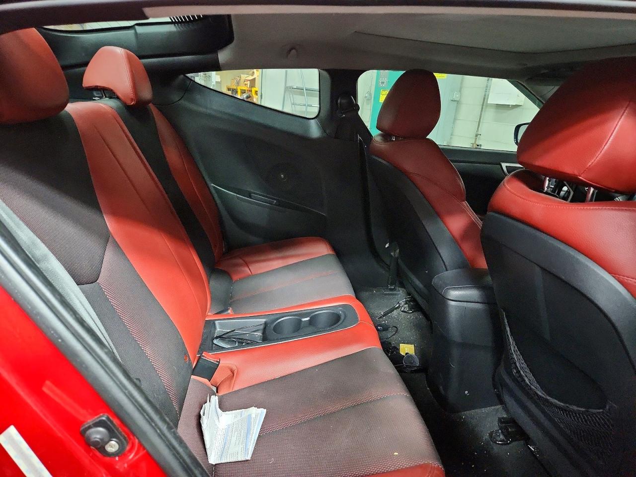 2012 HYUNDAI VELOSTER photo 11
