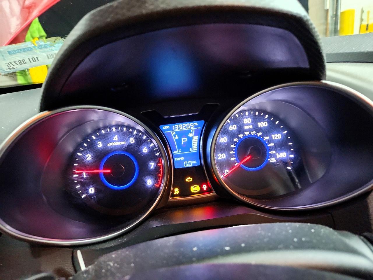 2012 HYUNDAI VELOSTER photo 9
