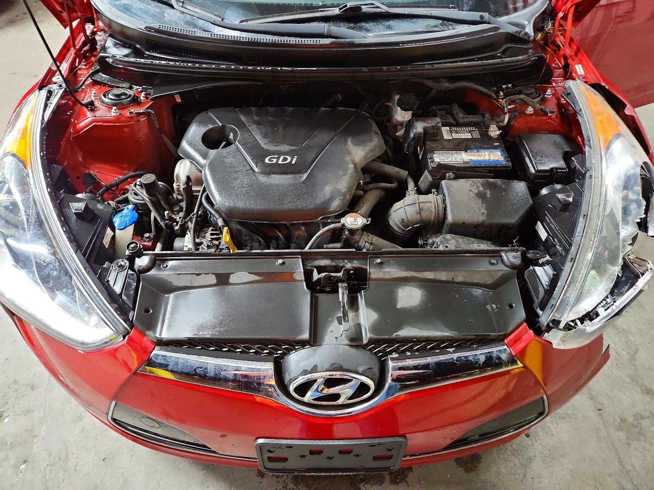 2012 HYUNDAI VELOSTER photo 12