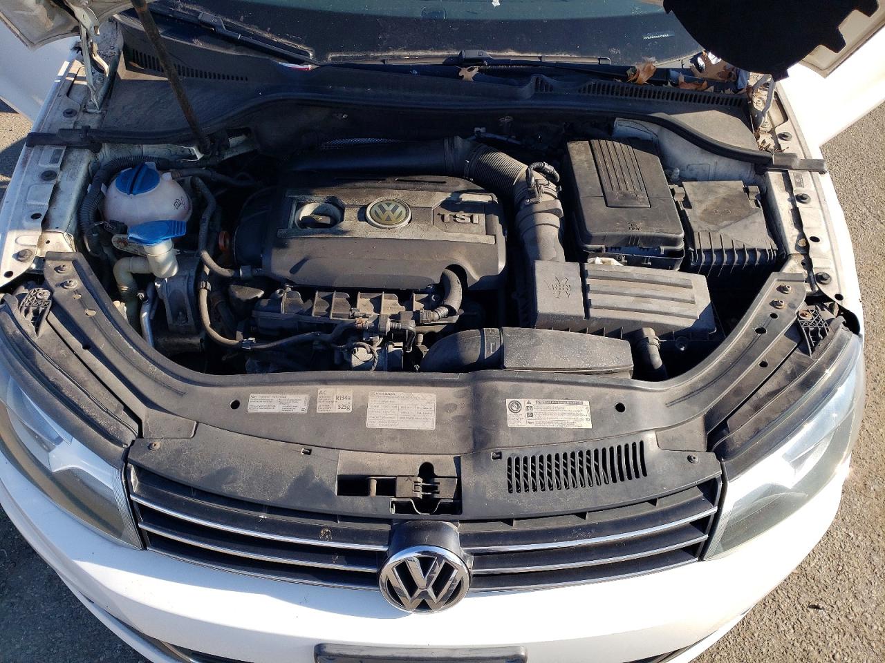 2012 VOLKSWAGEN EOS LUX photo 11