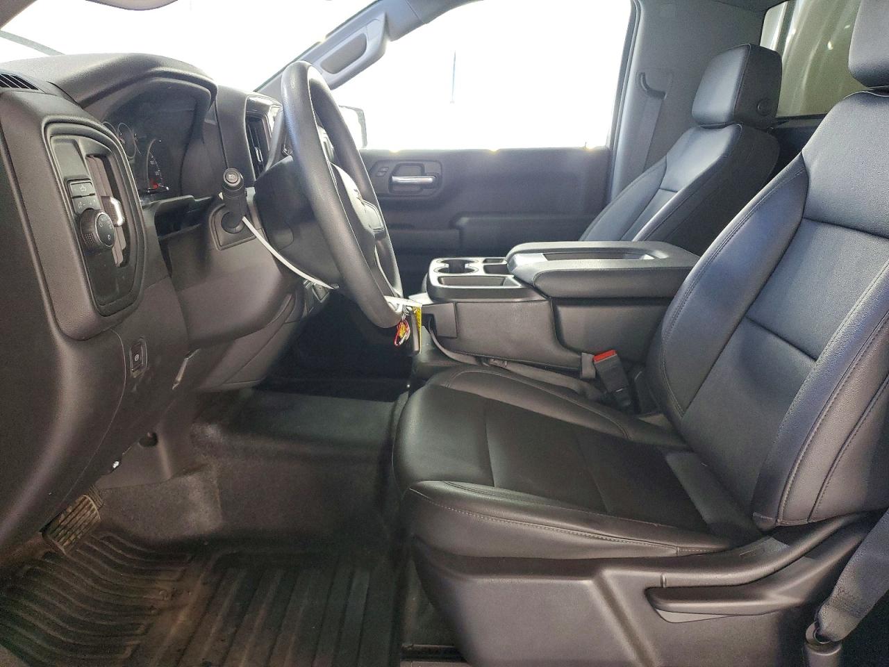 2023 CHEVROLET SILVERADO C1500 photo 7